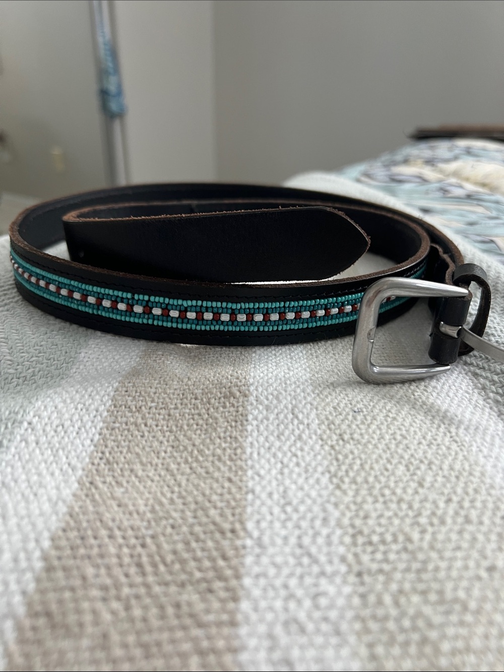 EUC Lucky Brand Black Leather Belt with Turquoise and Coral Bead Trim size Large